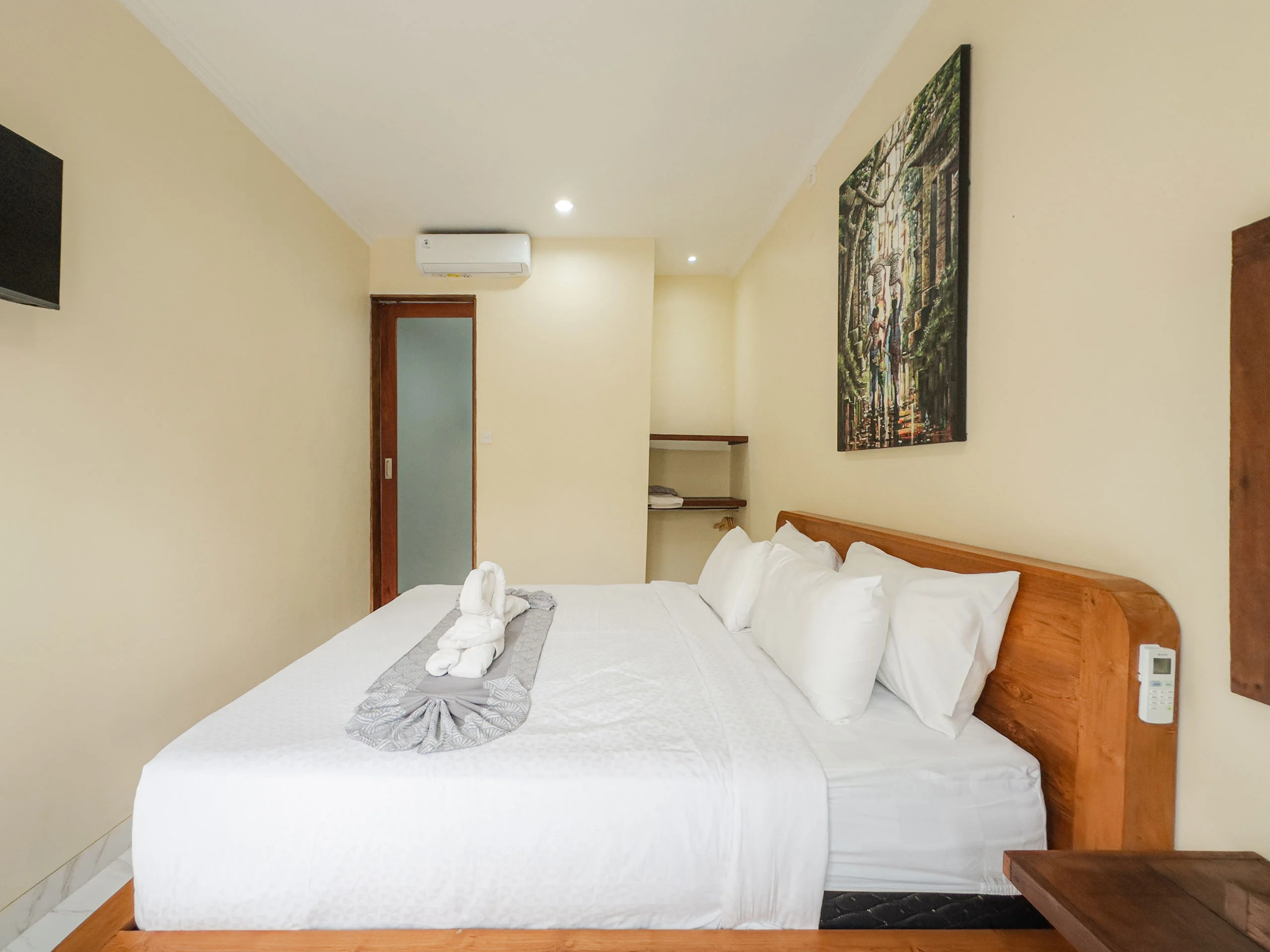 kubumaha-deluxe-bedroom-02022026-6